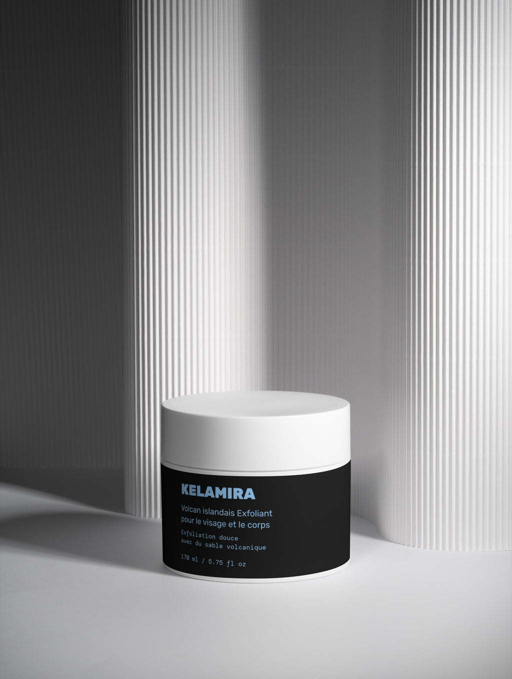 Volcan islandais Exfoliant pour le visage et le corps