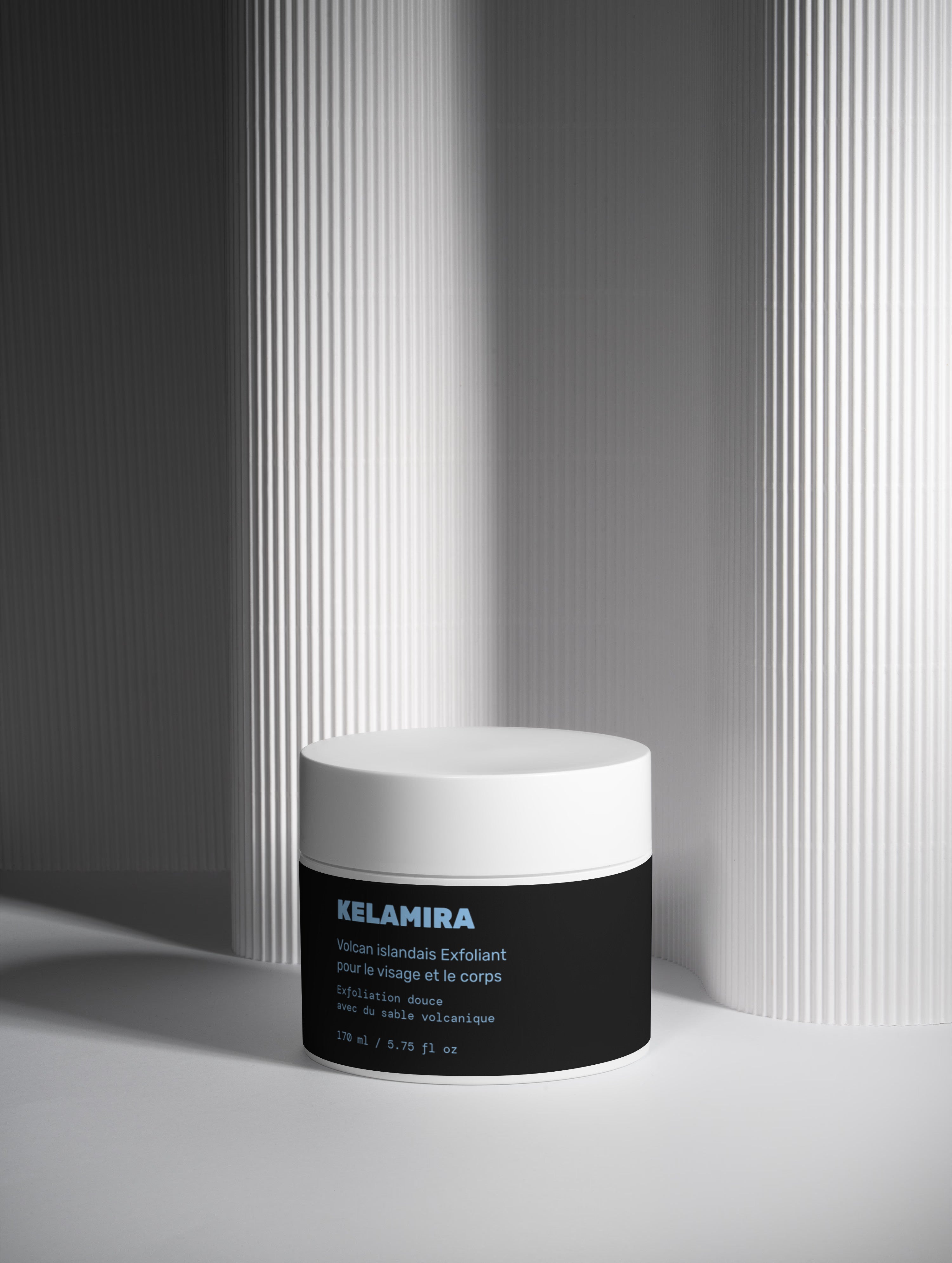 Volcan islandais Exfoliant pour le visage et le corps