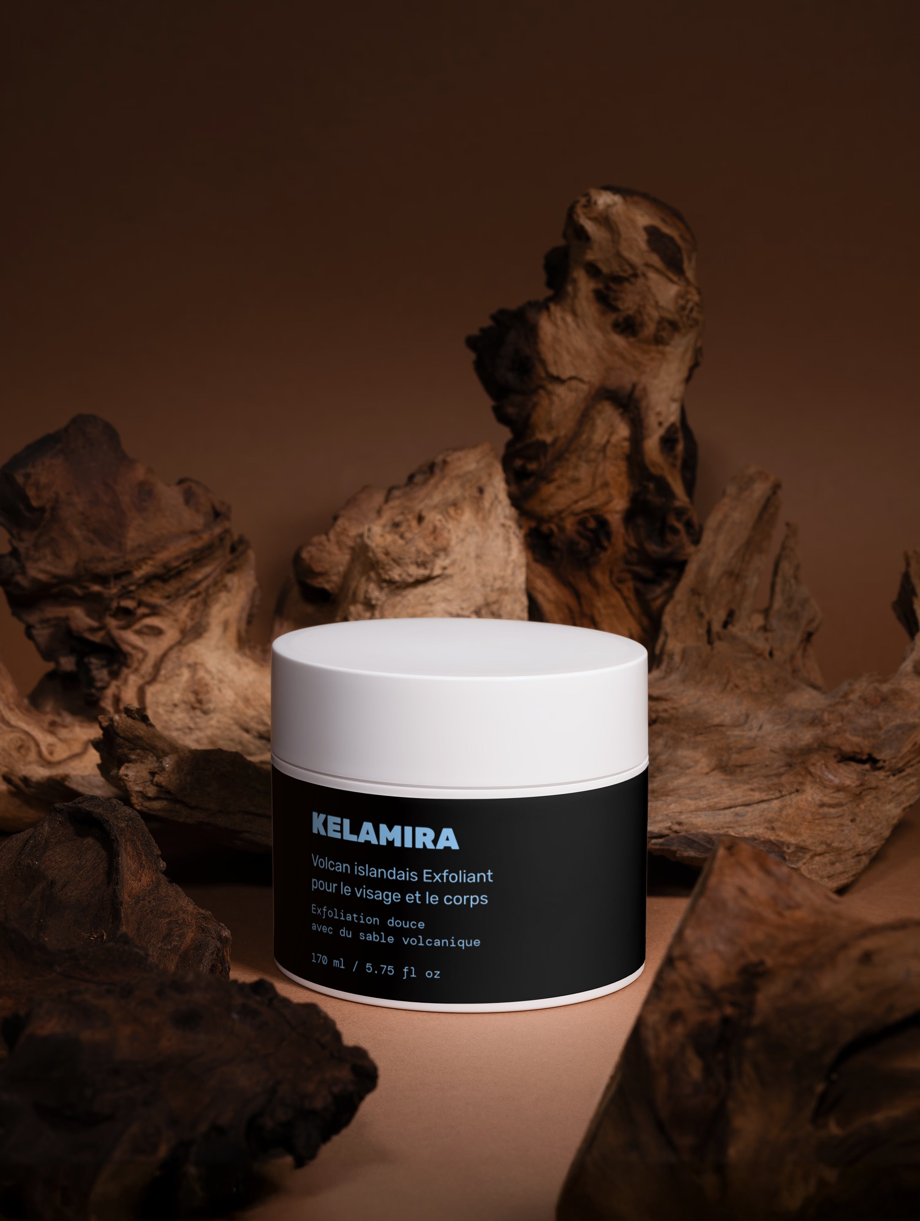 Volcan islandais Exfoliant pour le visage et le corps